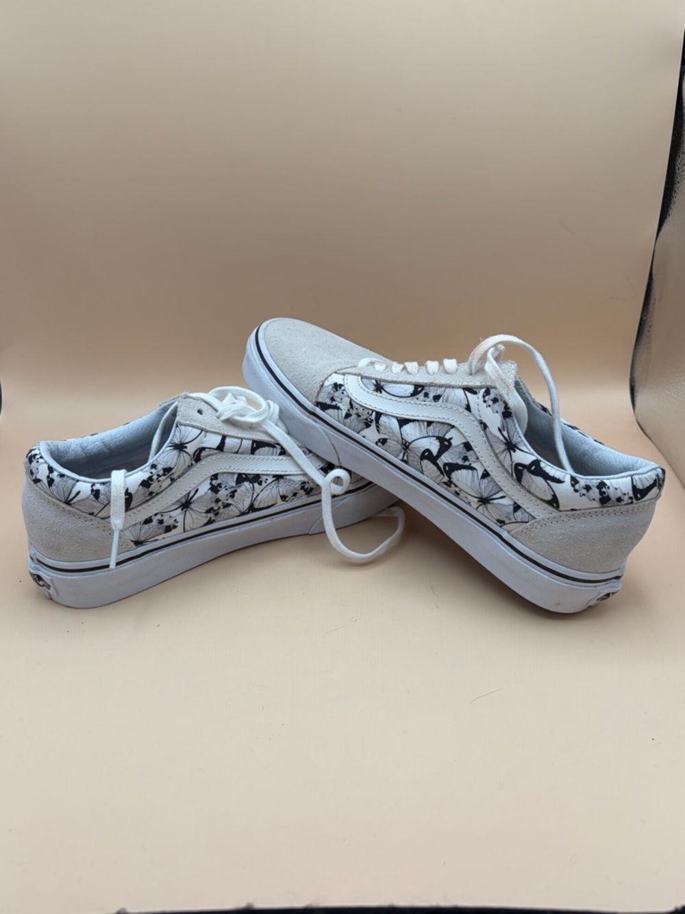 Vans Old Skool Butterfly Panel Sneakers - White/Black Women’s Size 8.5, Men’s 7 - Picture 4 of 8